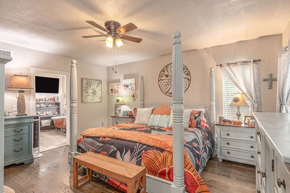 4129 County Road 4111 Campbell, TX 75422