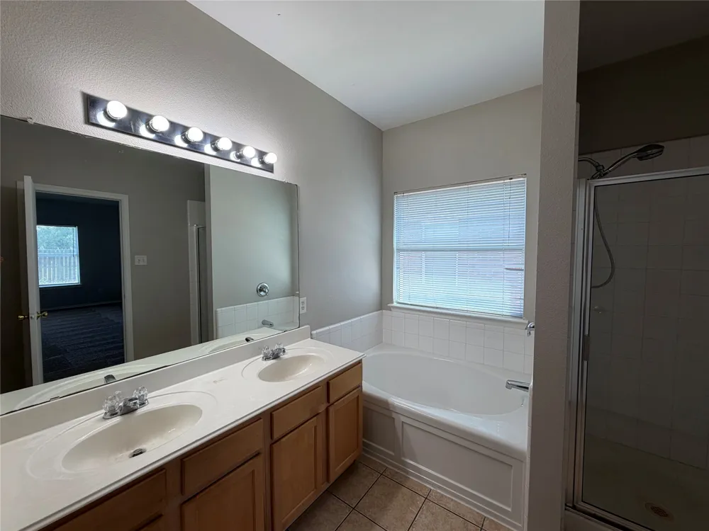 8512 Prairie Wind Trail Fort Worth, TX 76134