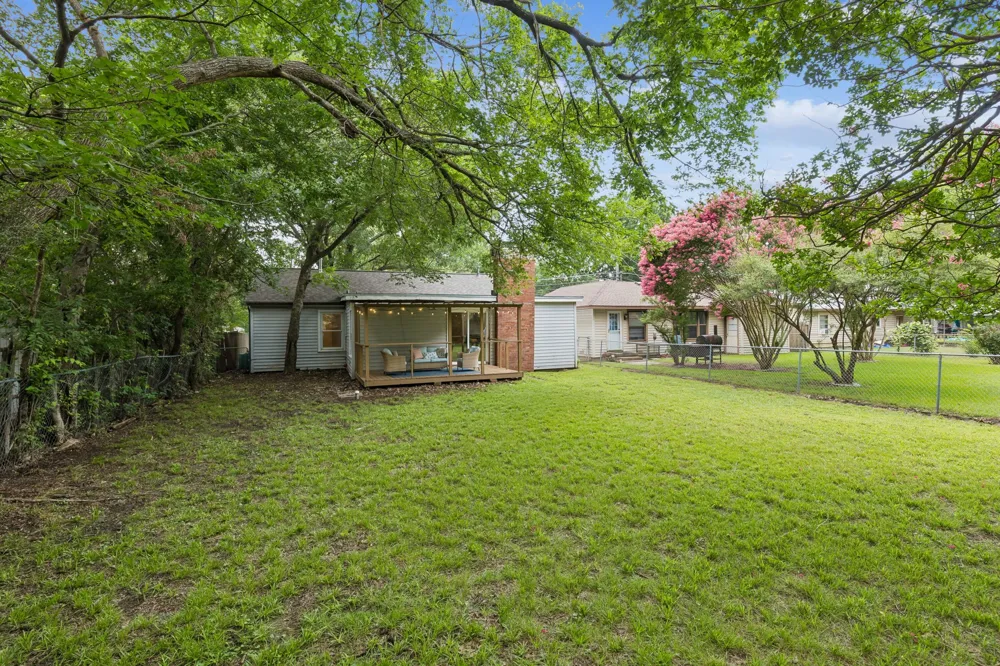 411 W Taylor Street Sherman, TX 75092
