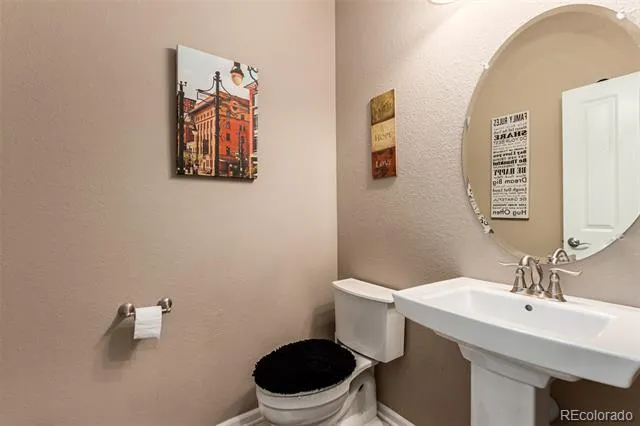 25167 E Ellsworth Place Aurora, CO 80018