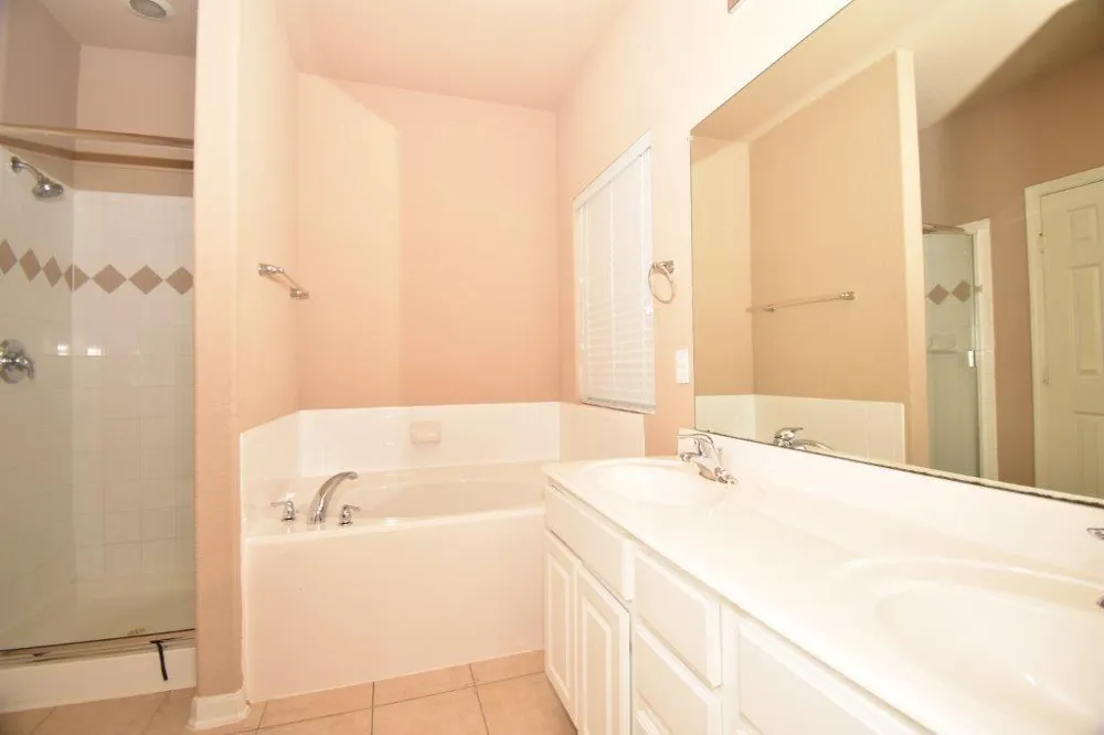 7027 Crockett Ridge Drive Richmond, TX 77406