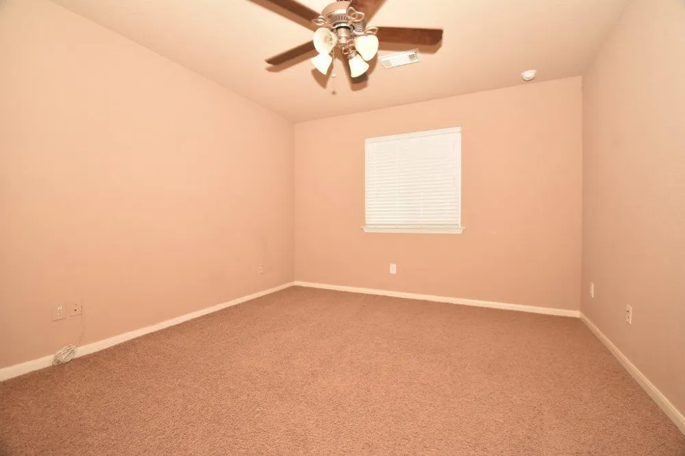 7027 Crockett Ridge Drive Richmond, TX 77406