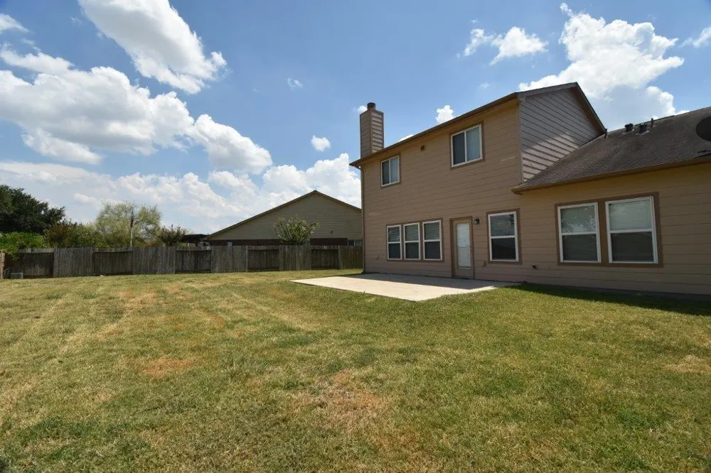 7027 Crockett Ridge Drive Richmond, TX 77406