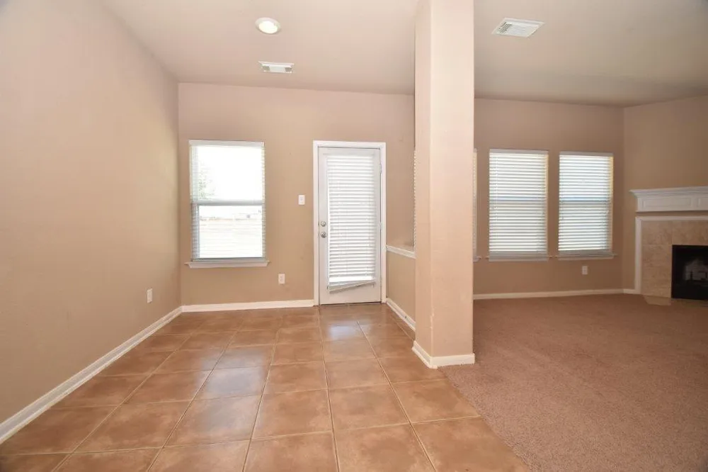 7027 Crockett Ridge Drive Richmond, TX 77406