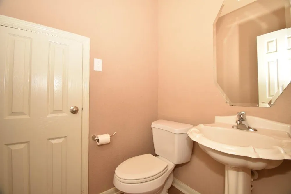 7027 Crockett Ridge Drive Richmond, TX 77406