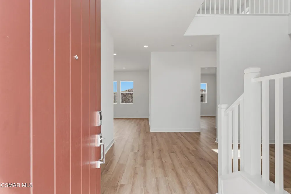 24582 Camino Canoa Valencia, CA 91354