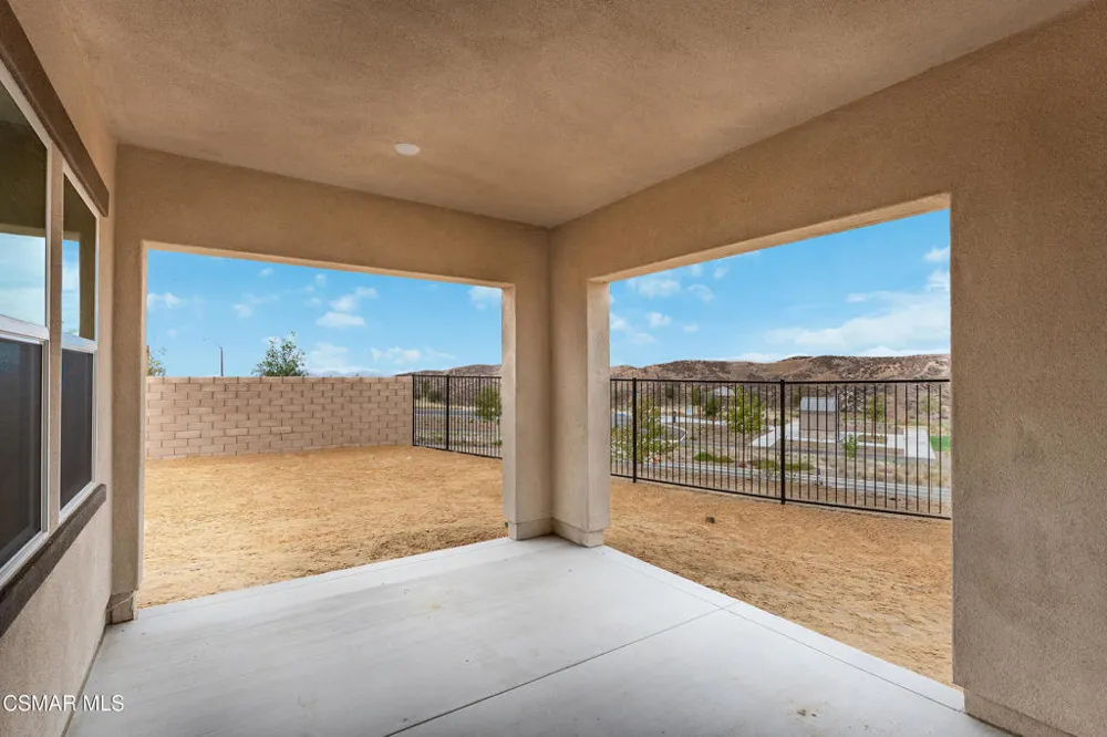 24582 Camino Canoa Valencia, CA 91354