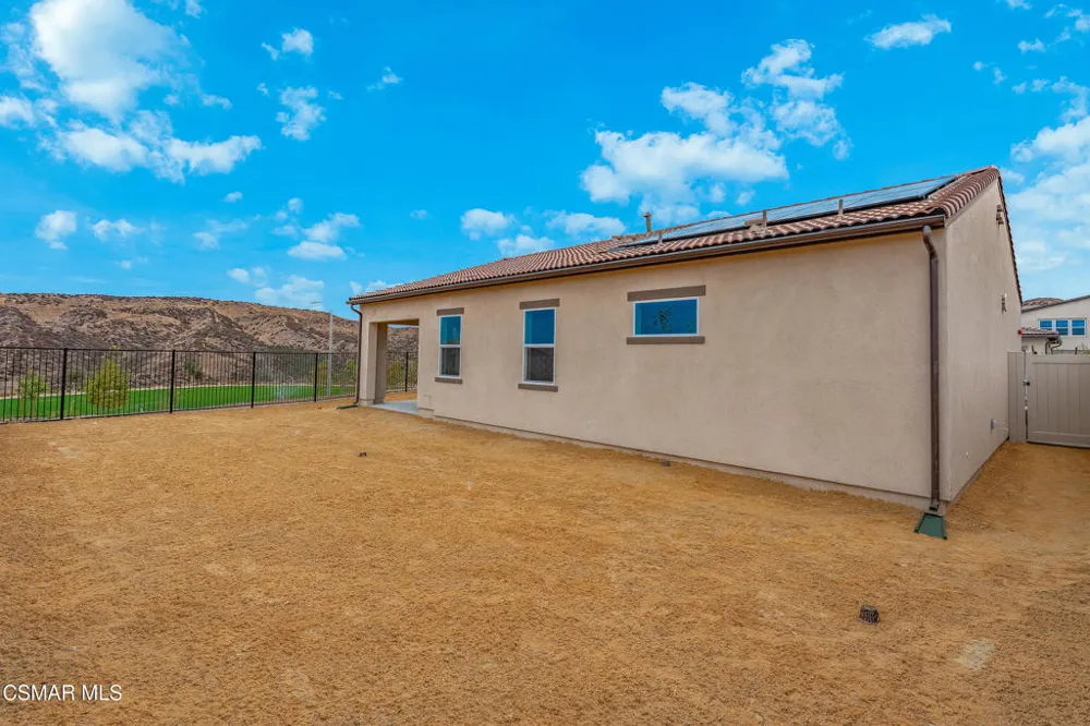 24582 Camino Canoa Valencia, CA 91354
