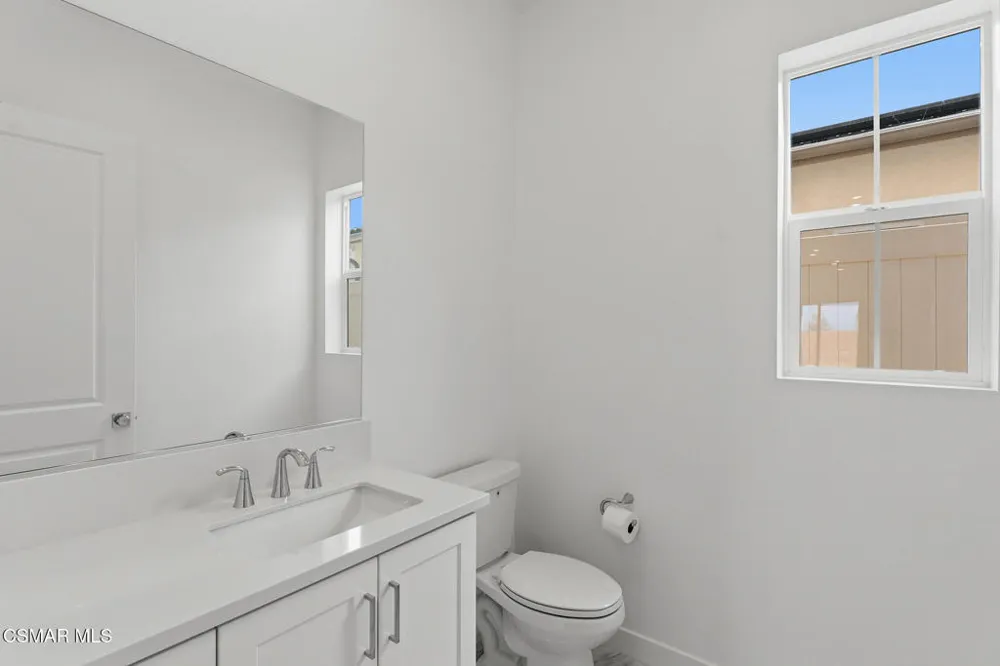 24582 Camino Canoa Valencia, CA 91354