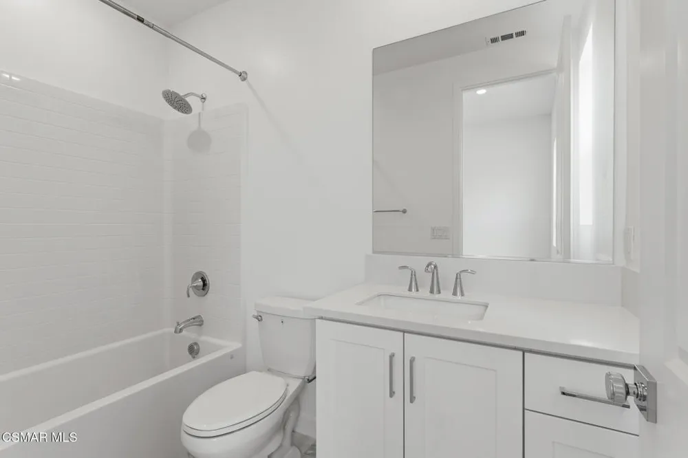 24582 Camino Canoa Valencia, CA 91354