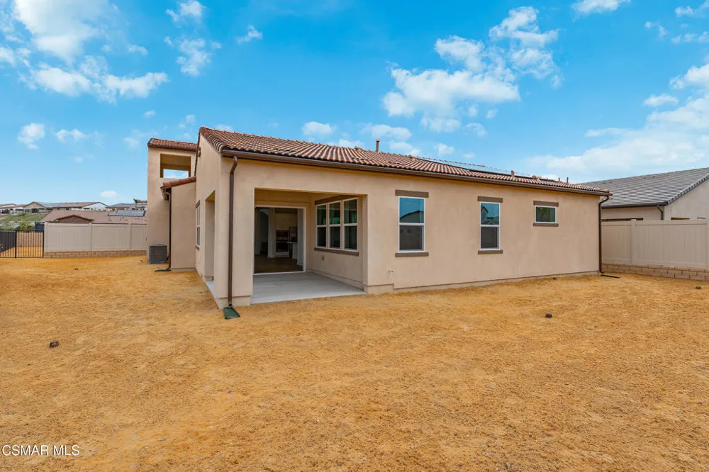 24582 Camino Canoa Valencia, CA 91354