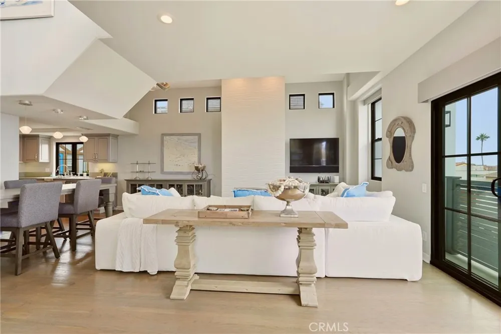 2650 Hermosa Avenue Hermosa Beach, CA 90254