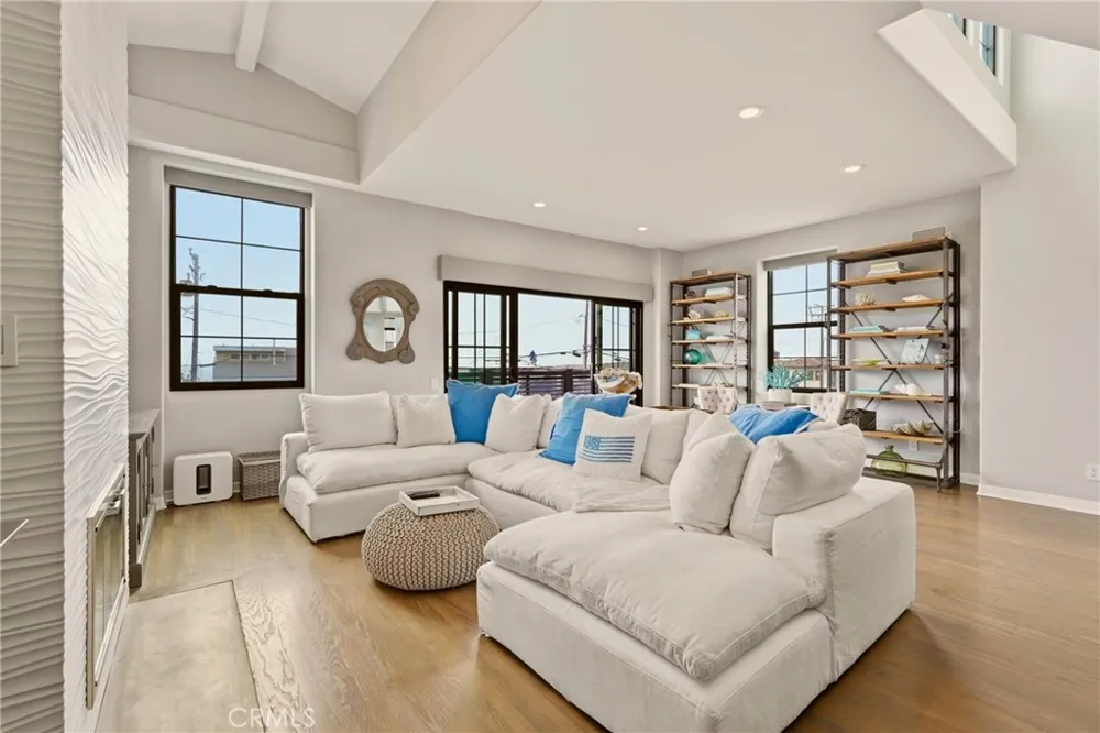 2650 Hermosa Avenue Hermosa Beach, CA 90254