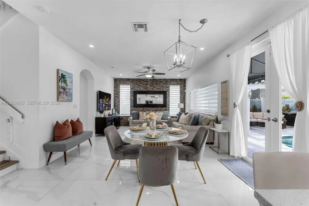 15740 SW 141st St Miami, FL 33196