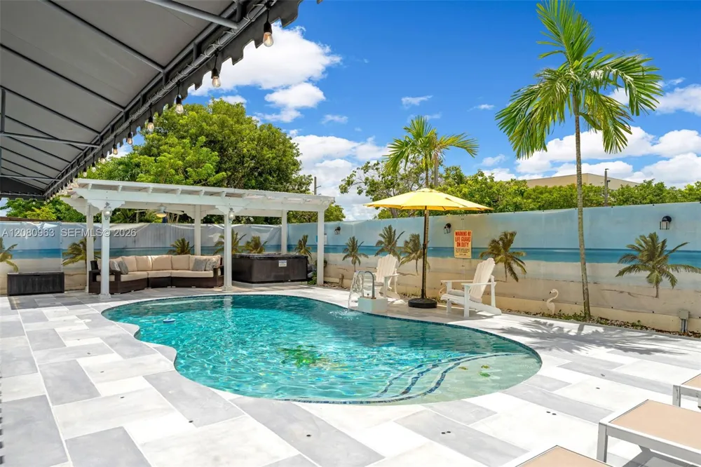 15740 SW 141st St Miami, FL 33196