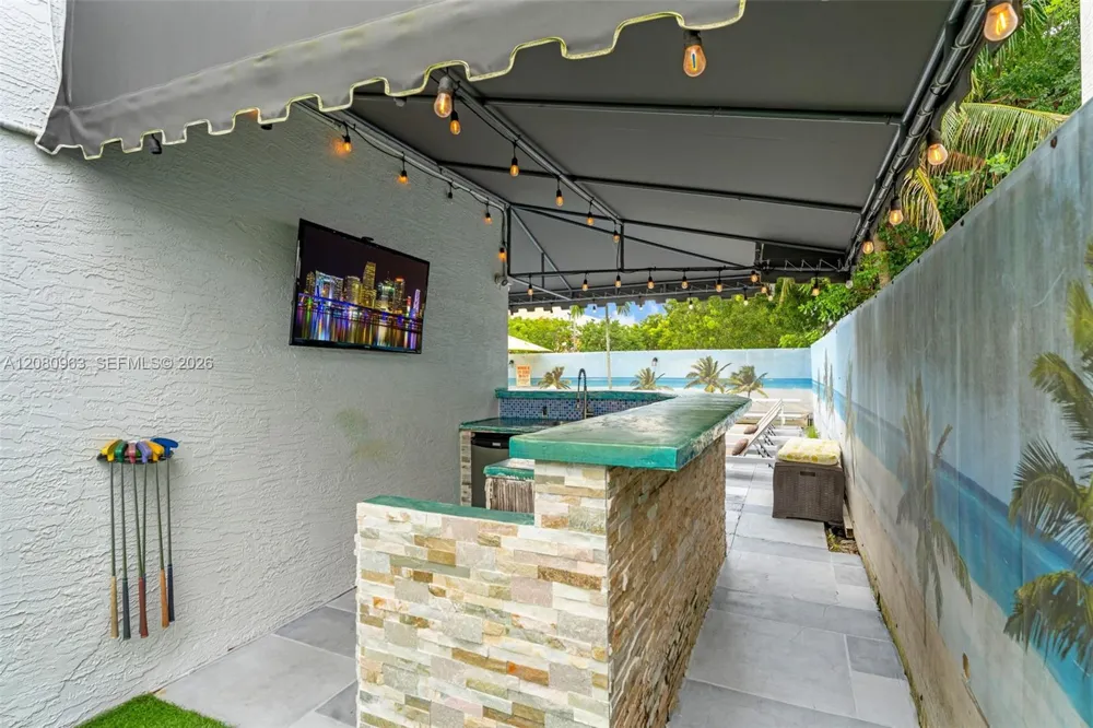 15740 SW 141st St Miami, FL 33196