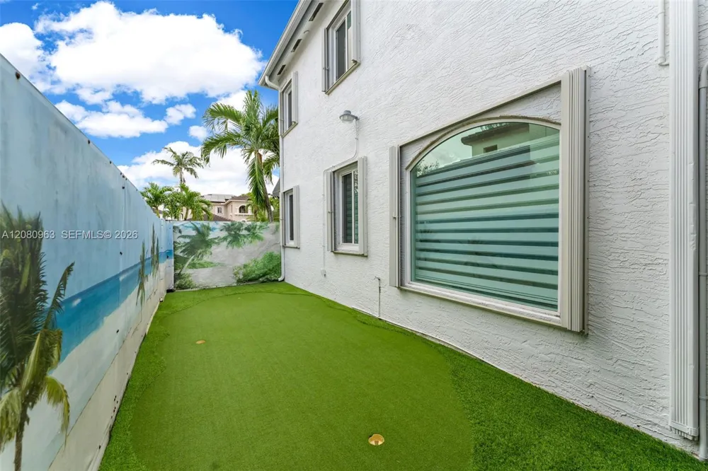 15740 SW 141st St Miami, FL 33196