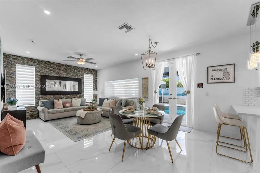 15740 SW 141st St Miami, FL 33196