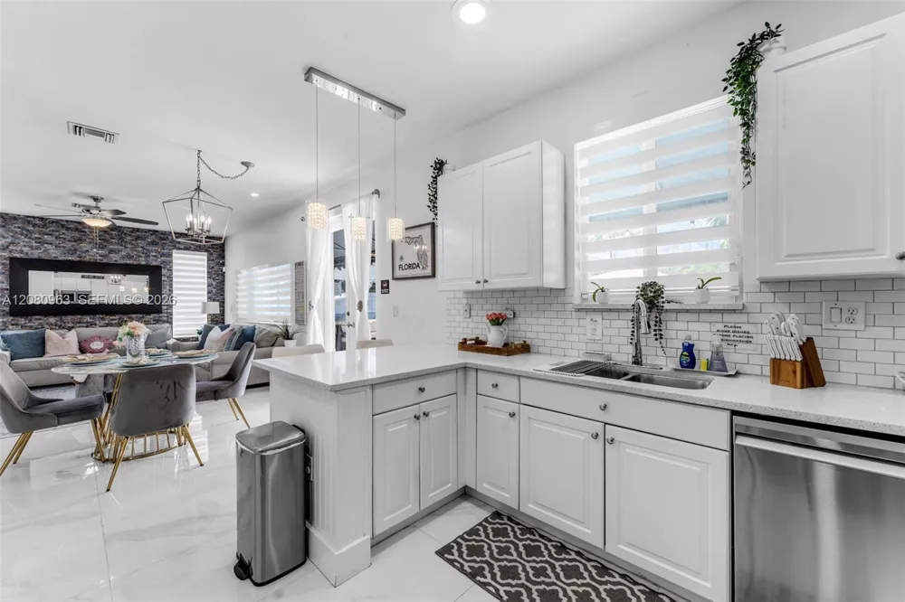 15740 SW 141st St Miami, FL 33196