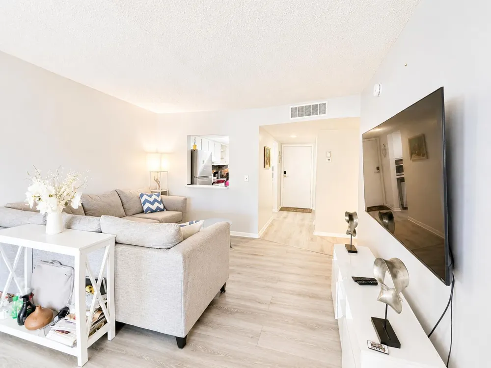 1630 EMBASSY DRIVE #311 West Palm Beach, FL 33401