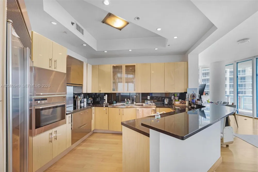 100 S Pointe Dr #1709 Miami Beach, FL 33139