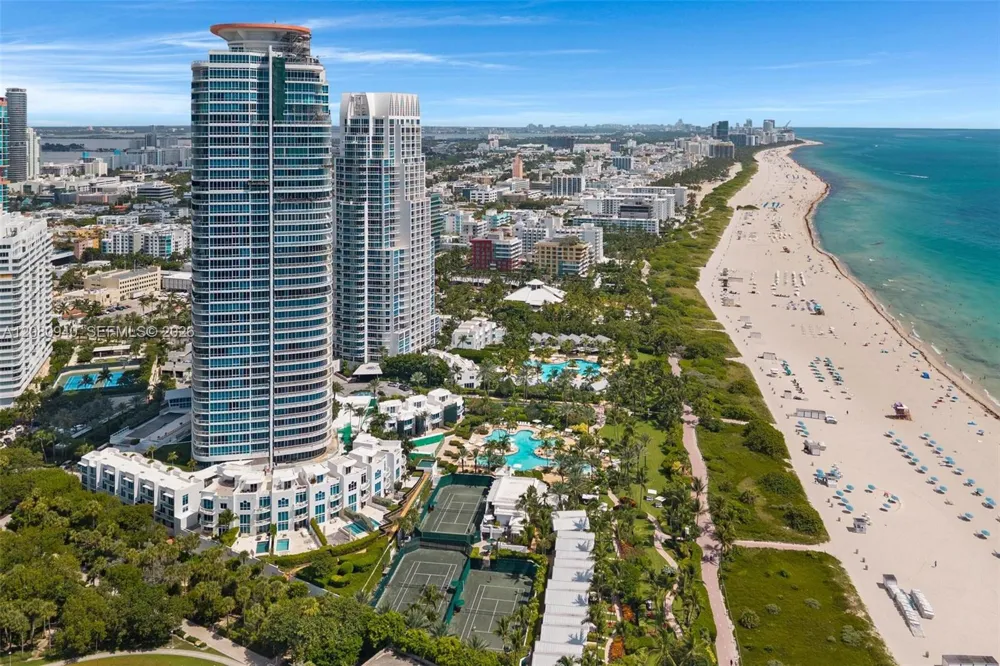100 S Pointe Dr #1709 Miami Beach, FL 33139