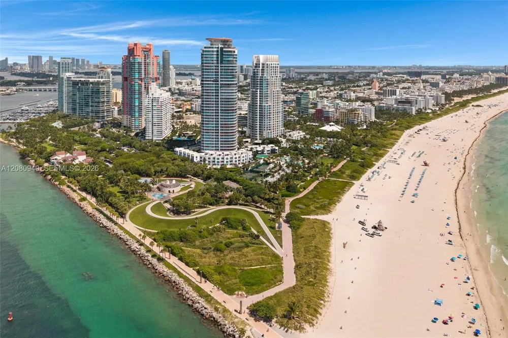 100 S Pointe Dr #1709 Miami Beach, FL 33139