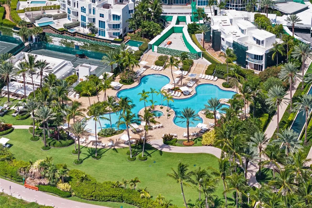 100 S Pointe Dr #1709 Miami Beach, FL 33139
