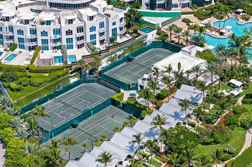 100 S Pointe Dr #1709 Miami Beach, FL 33139