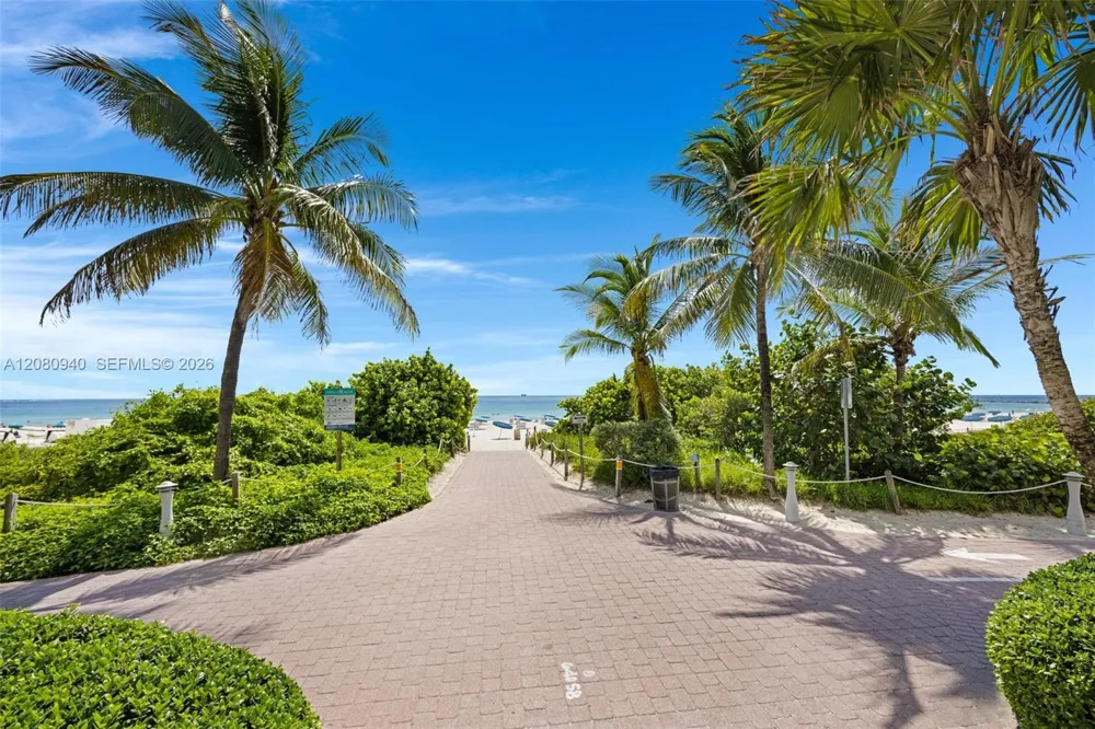 100 S Pointe Dr #1709 Miami Beach, FL 33139