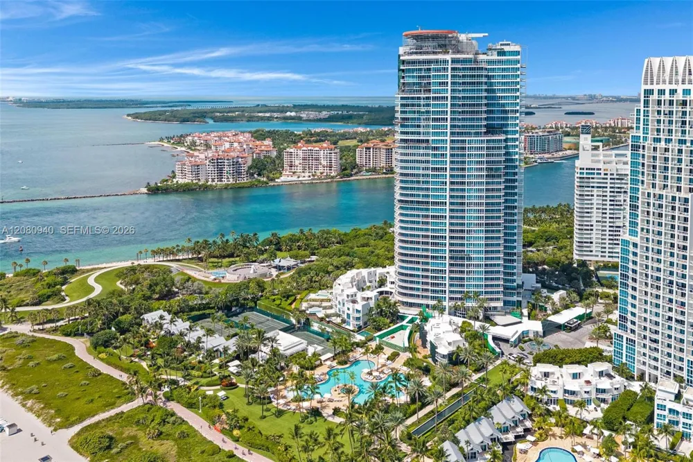 100 S Pointe Dr #1709 Miami Beach, FL 33139