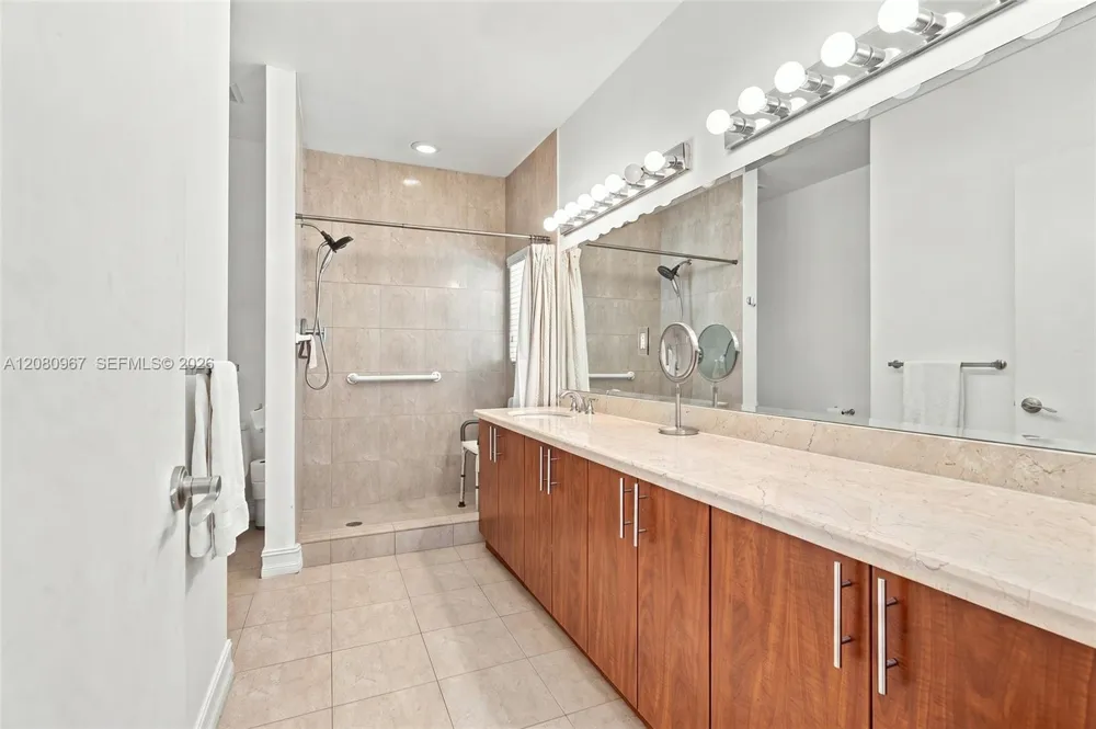 913 SW 8th St #2 Fort Lauderdale, FL 33315