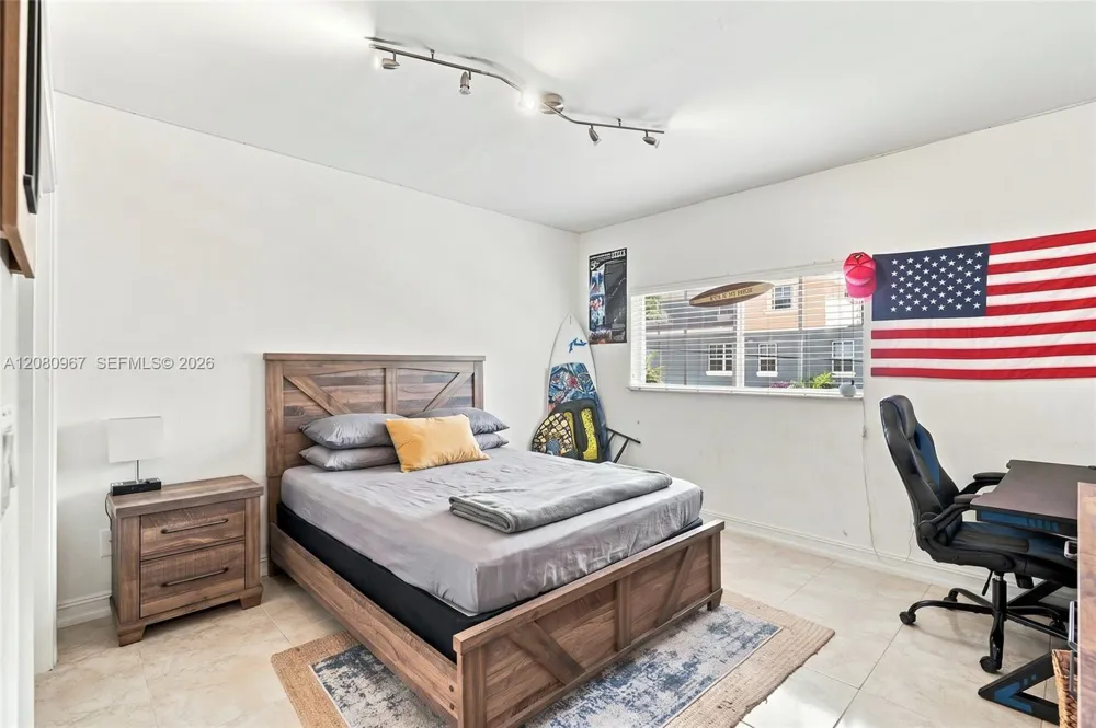 913 SW 8th St #2 Fort Lauderdale, FL 33315