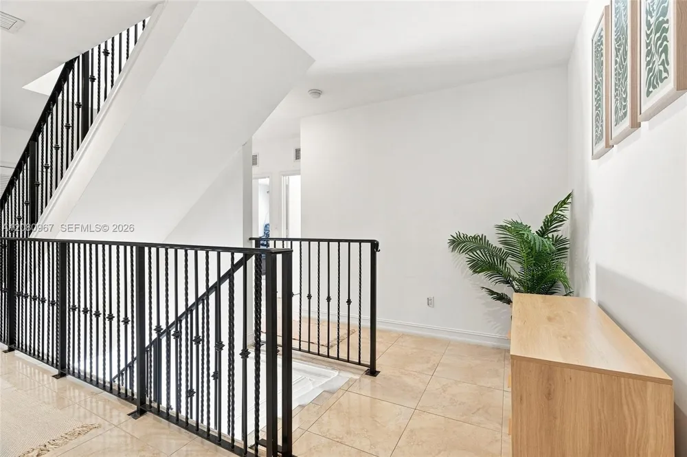 913 SW 8th St #2 Fort Lauderdale, FL 33315