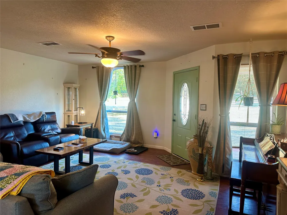 2105 W Mockingbird Lane Durant, OK 74701