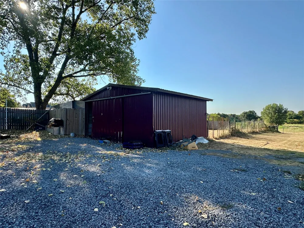 2105 W Mockingbird Lane Durant, OK 74701