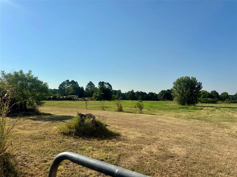 2105 W Mockingbird Lane Durant, OK 74701