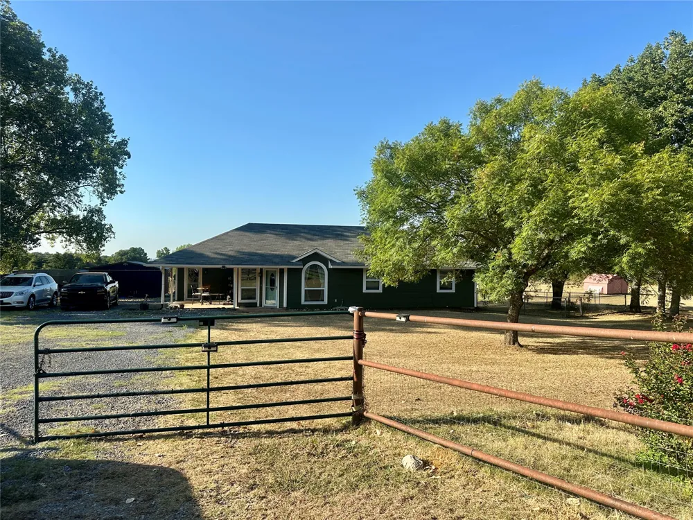 2105 W Mockingbird Lane Durant, OK 74701