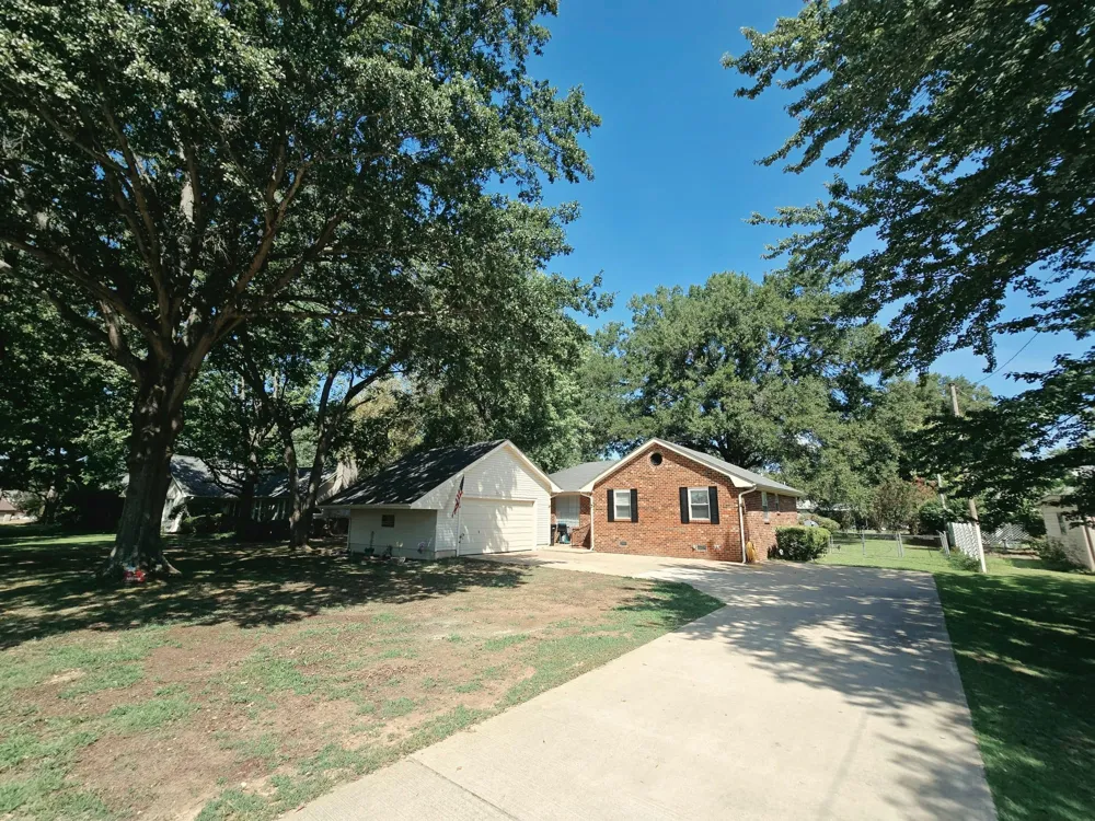 2407 Stoneville Street Dyersburg, TN 38024