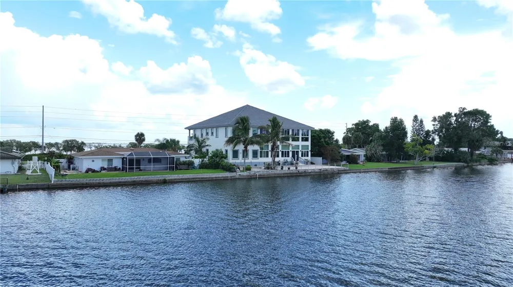 560 7TH STREET S Safety Harbor, FL 34695