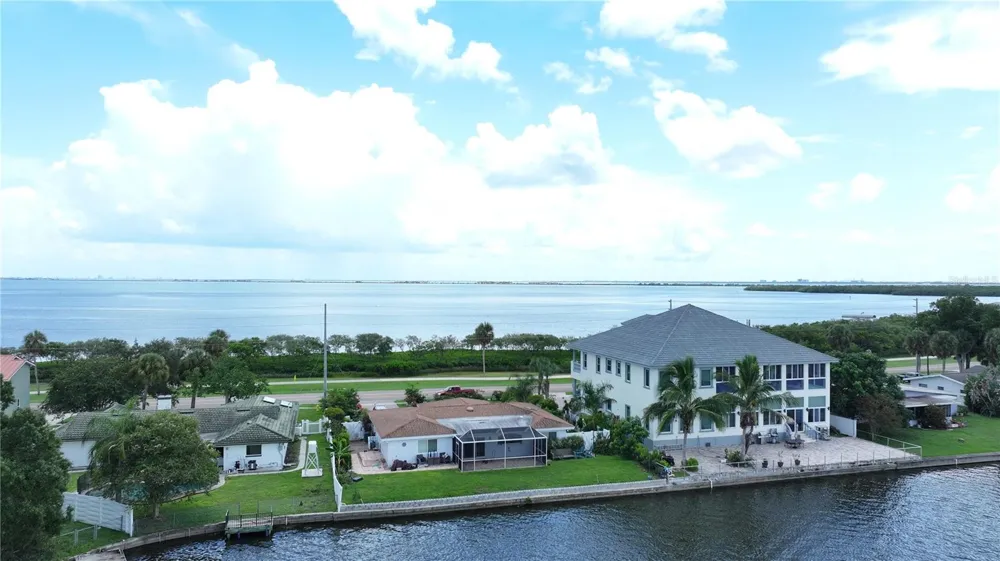 560 7TH STREET S Safety Harbor, FL 34695
