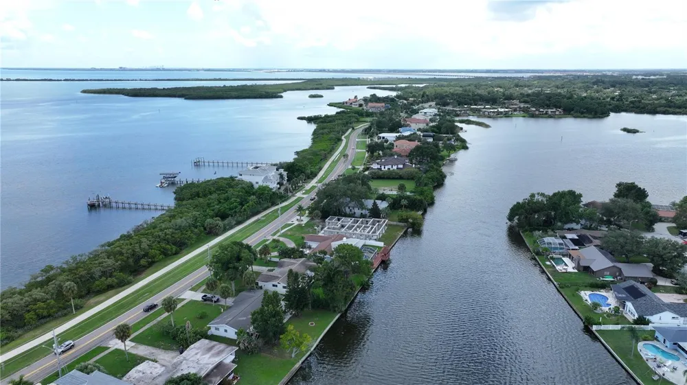 560 7TH STREET S Safety Harbor, FL 34695