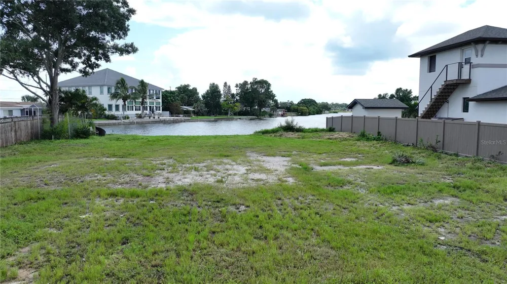 560 7TH STREET S Safety Harbor, FL 34695