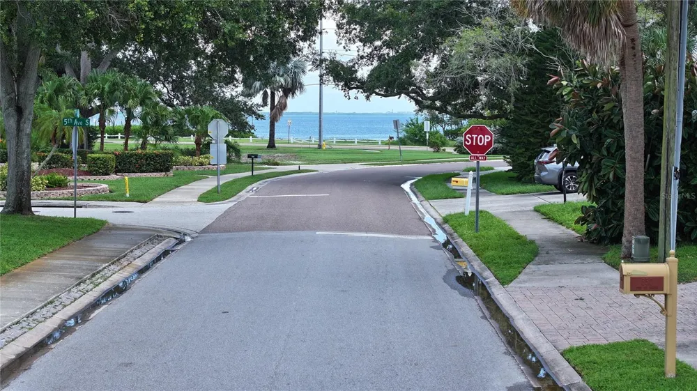 560 7TH STREET S Safety Harbor, FL 34695