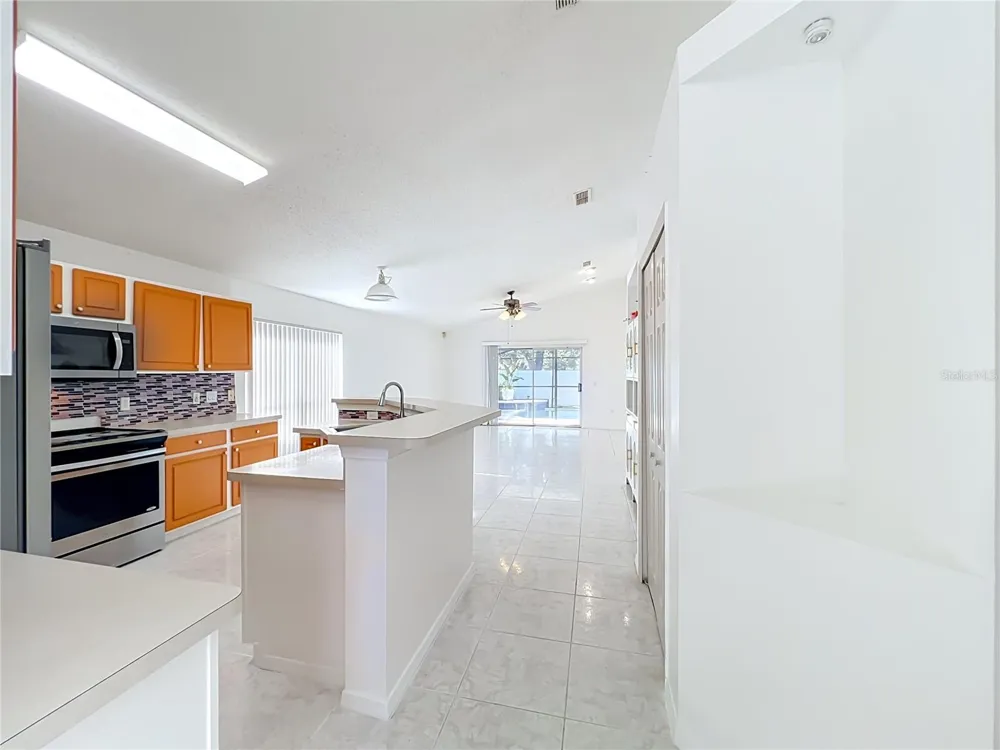 11781 HATCHER CIRCLE Orlando, FL 32824
