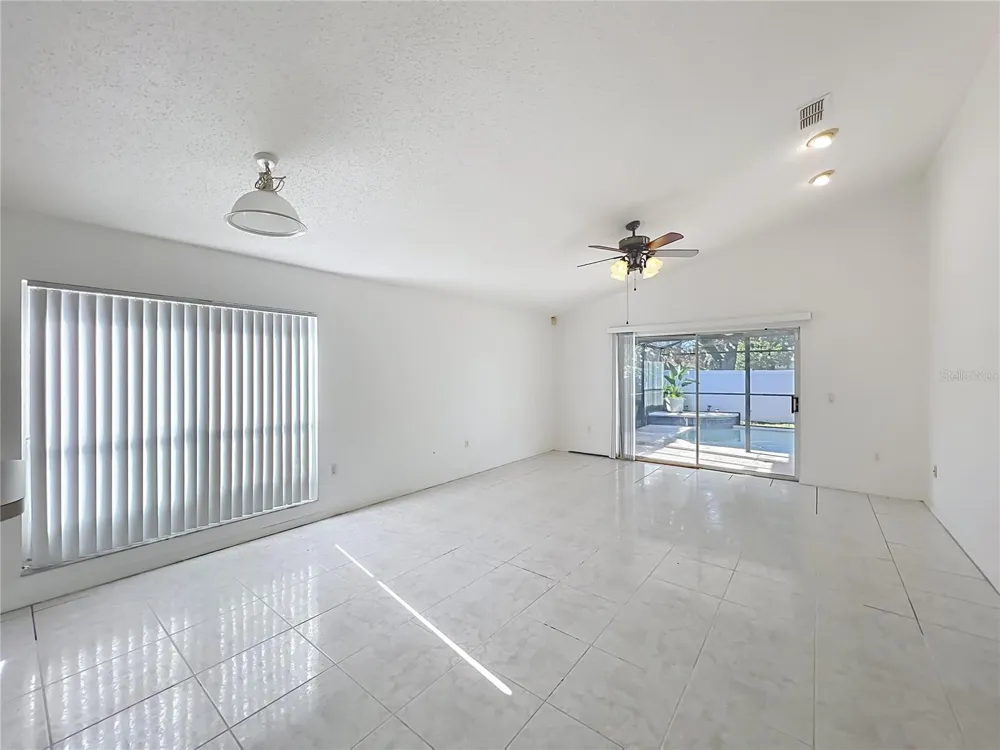 11781 HATCHER CIRCLE Orlando, FL 32824