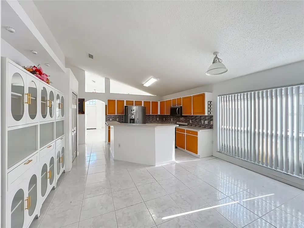 11781 HATCHER CIRCLE Orlando, FL 32824