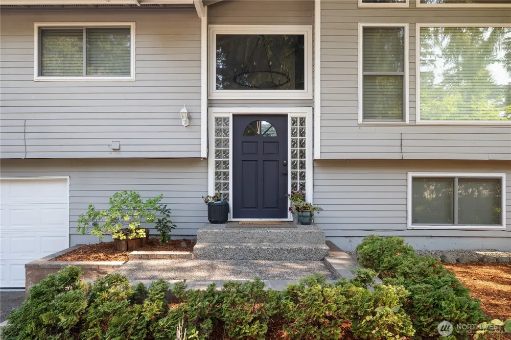3331 SE Summer Place Port Orchard, WA 98366