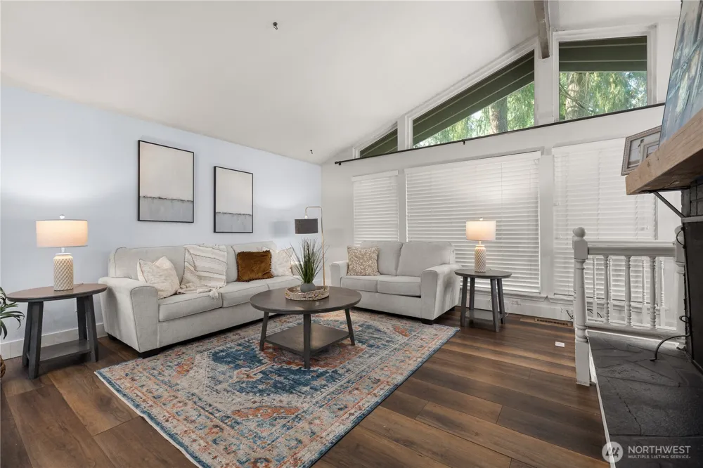 3331 SE Summer Place Port Orchard, WA 98366