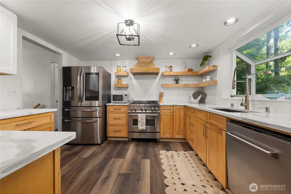 3331 SE Summer Place Port Orchard, WA 98366